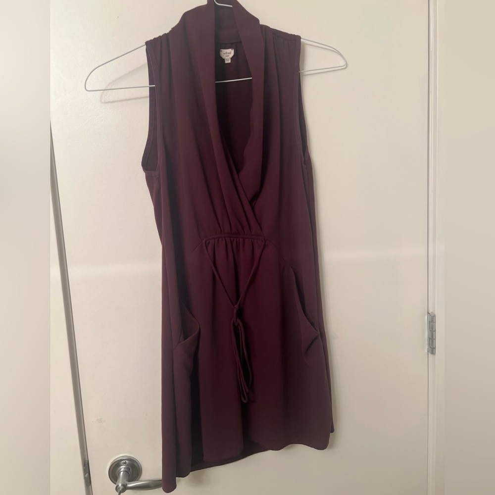 Wilfred Burgundy Sleeveless Tie‑Front Dress – Size Small
